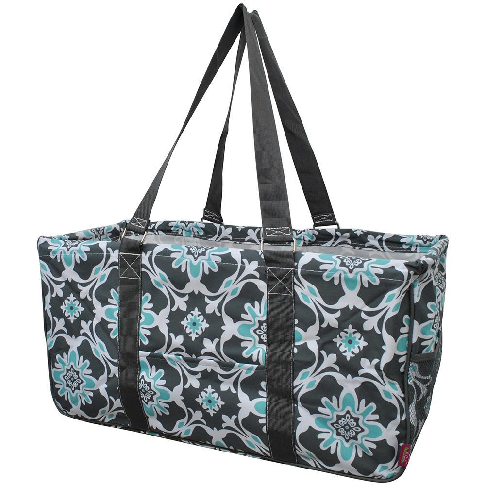 Monogram gift ideas for her, monogram tote bags, personalized tote bags in bulk, NGIL, teacher appreciation gift, quatre vine tote bags, quatre tote bags, quatro vine utility tote bag, quatro vine tote bags wholesale