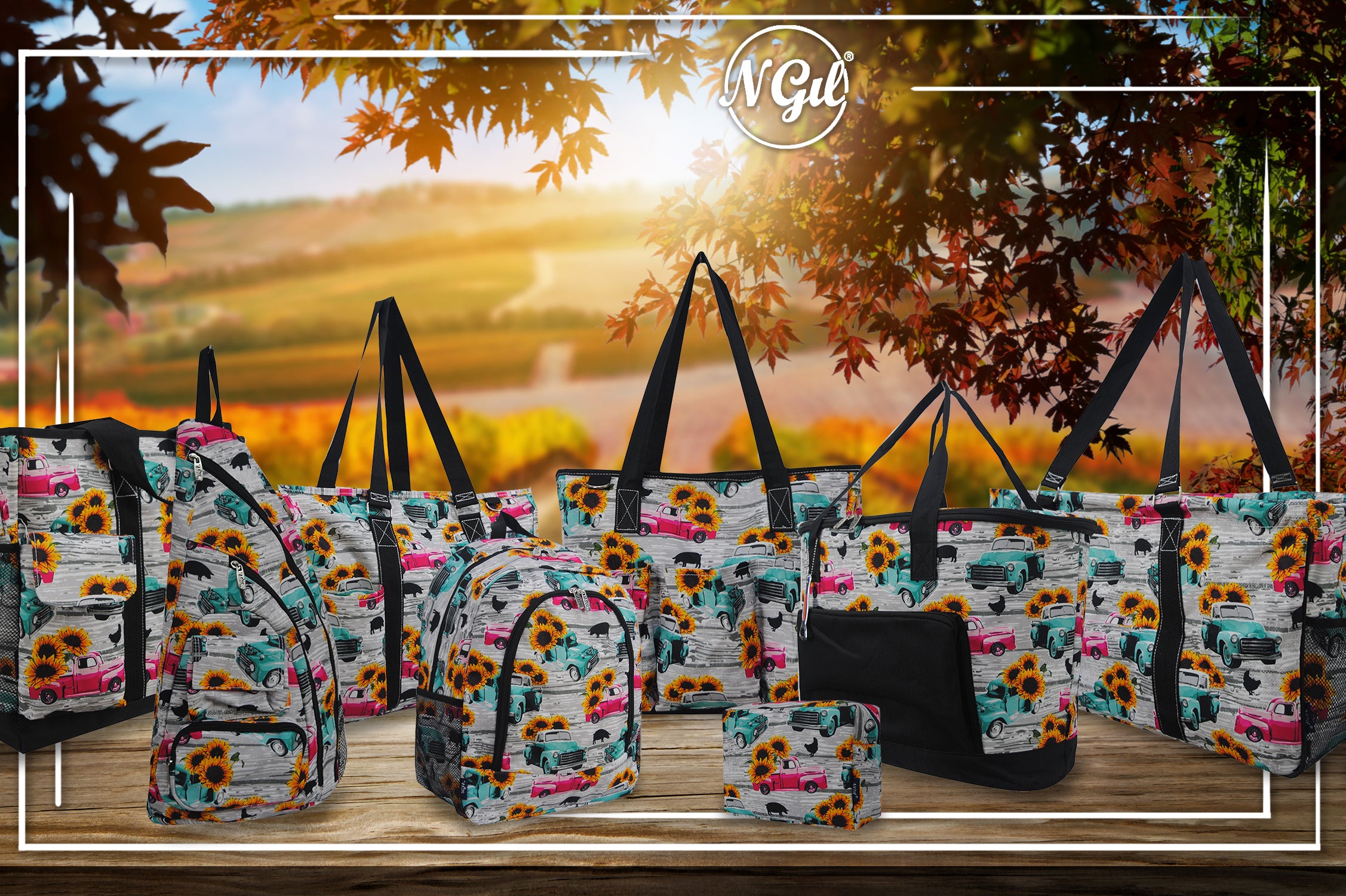 Vintage style trucks, quilted handbags, southern vintage trucks, vintage truck mini bags, gifts for mom, gifts under $20, vehicle related prints, truck prints, vintage, cute vintage style handbags, cute truck prints, cute insulated lunch bags