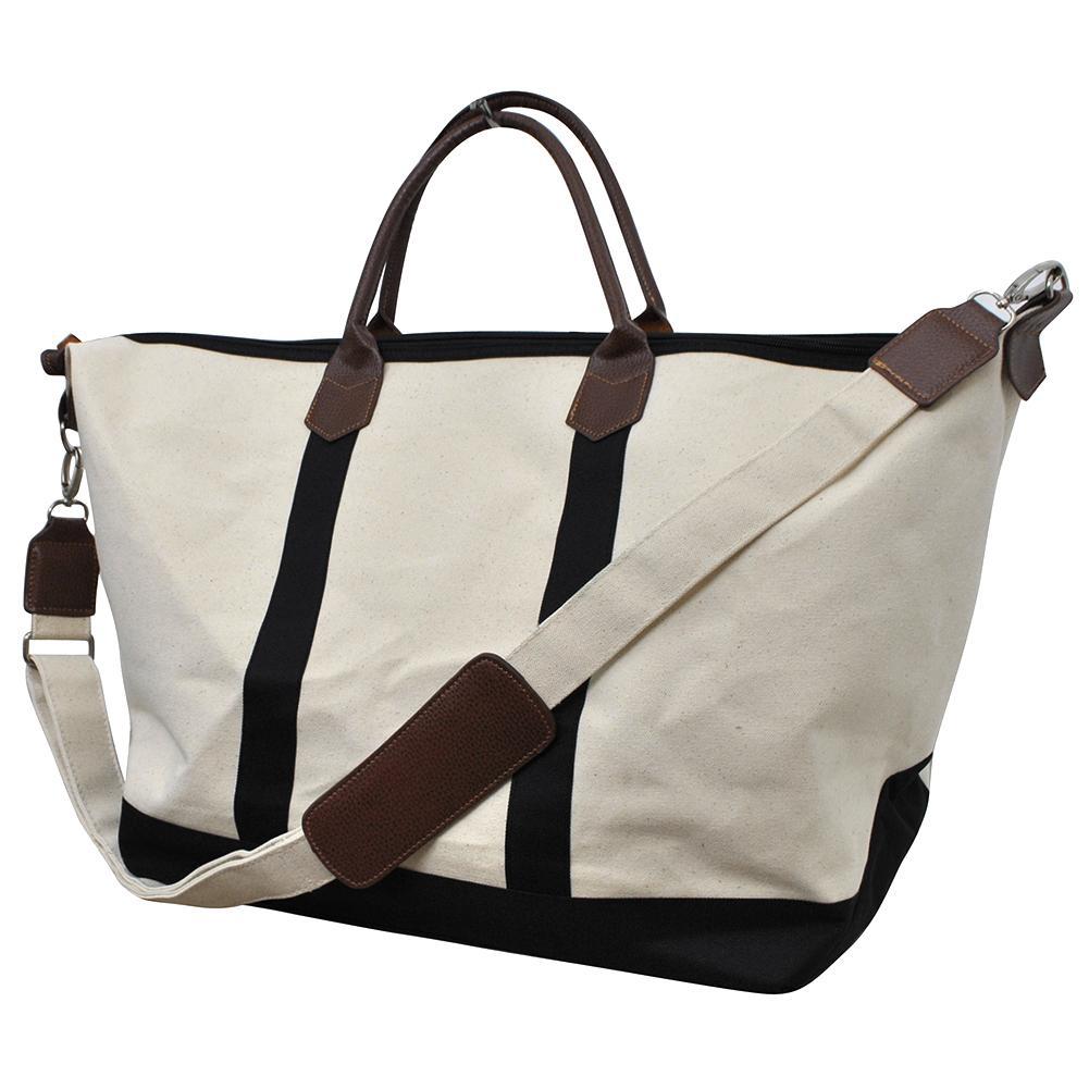 Personalized weekender tote bags, personalized leather weekender bag, monogrammed weekender travel bag, monogrammed weekender tote bag, cute weekender duffle bags, cute weekender tote bags, Khaki bag to travel, cute khaki travel bag, customized women’s weekender. 